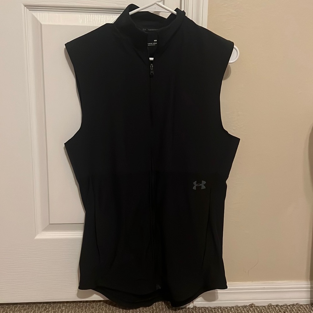 Fitted Under Armour Sports Vest Size Medium Blk